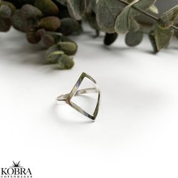 "Carr" enkel slvring i firkantet design