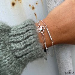 "Fortuna" four-leaf clover bracelet in silver with silver balls