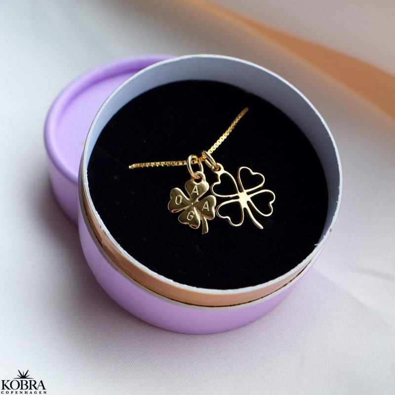 "Fortuna" gold necklace with four-leaf clover and carved pendant - including engraving
