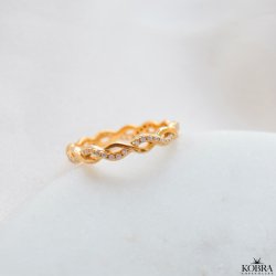 "Emma" flettet ring i gull