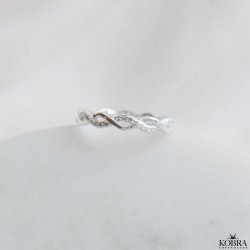 "Emma" braided ring in silver