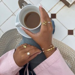 "Flora" ring i 18k forgylt sterling s�lv med perlemor