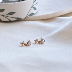 "Florence" Pearl Earrings � 18K Gold Plated