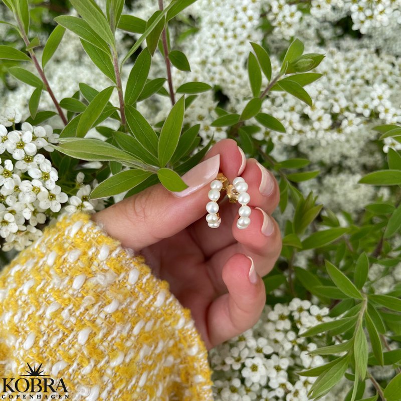 "Floria" 18 karat forgyldte reringe med ferskvandsperler