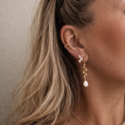 "Mellow" ear cuff with bead design in 18k gold-plated sterling silver.