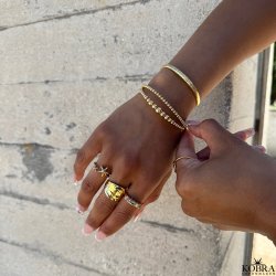 Smal "Phlox" hammerslet ring i guld