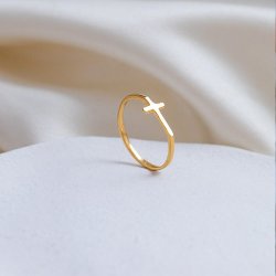 "Trust" cross ring in gold