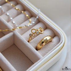 "Lucienna" gold-plated ring with white stones