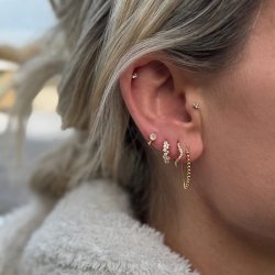 "Lake" Hoops in 18k gold-plated silver with wavy design