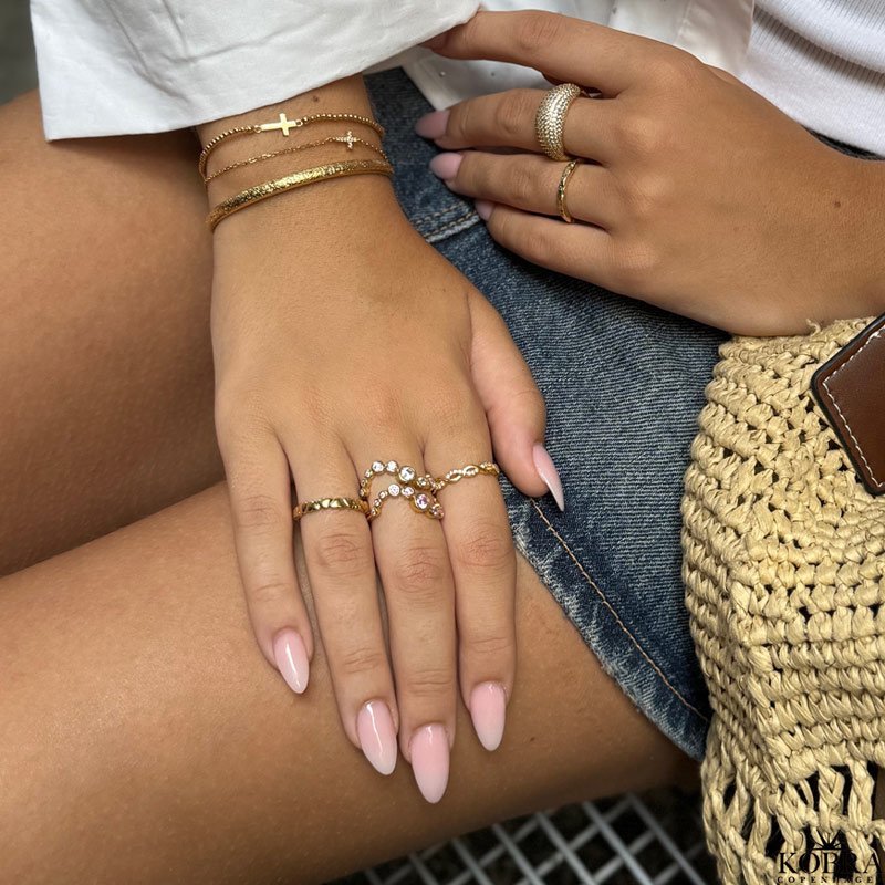 "Lucia" 18k Forgyldt armbnd med kors og zirkonia