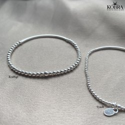 "Carly" slv armbnd med slvkugler