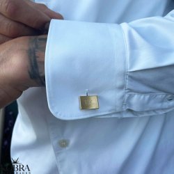 Firkantet guld manchetknapper med personlig gravering