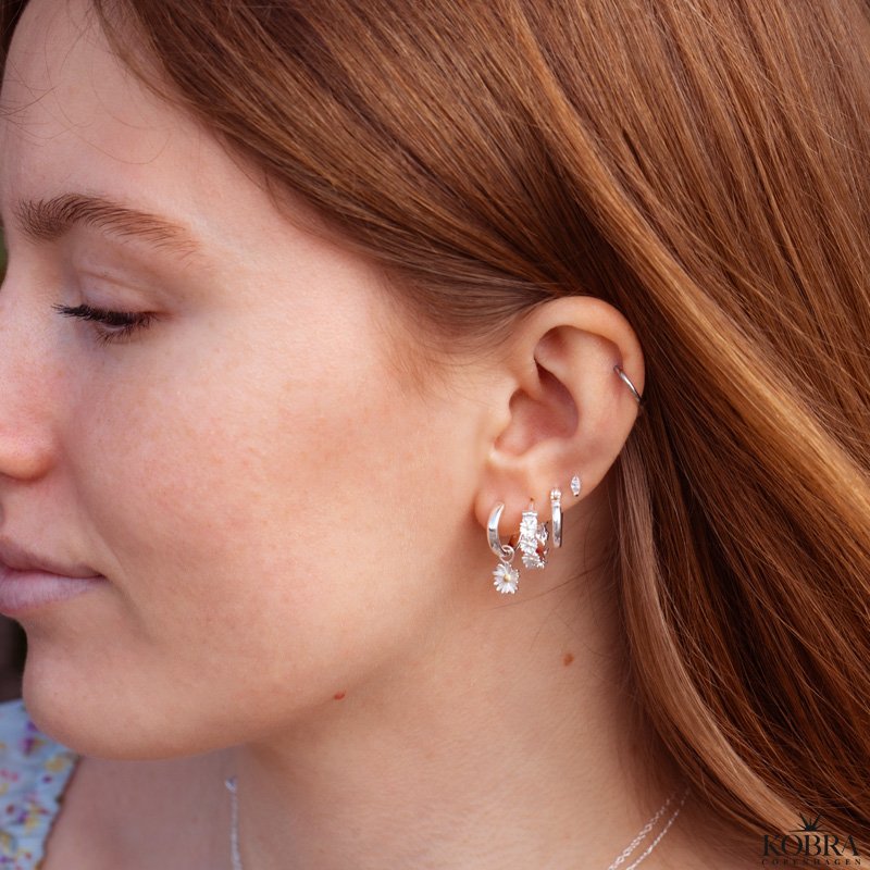 "Friday" mini slv hoops