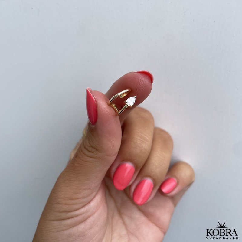 "Genie" guld earcuff med sten