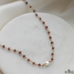 "Ellish" choker/halskde med rde granater og perle i guld