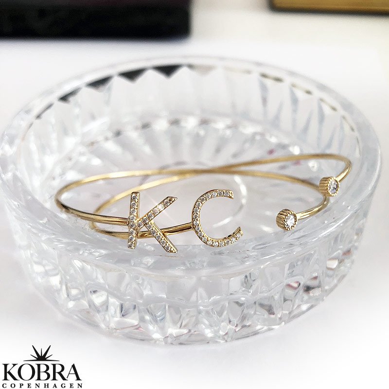 "Zoey" Personal bracelet in gold with your initial