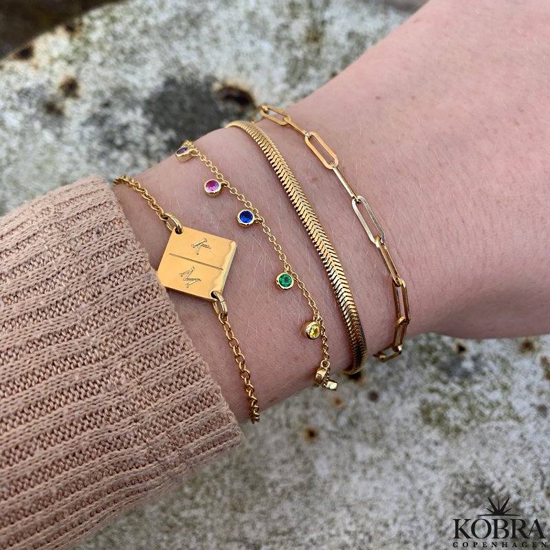 "Hey" forgyldt armbnd med personlig gravering