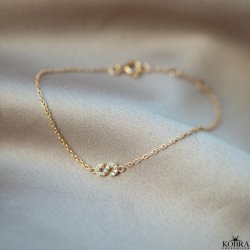 "Alias" guld armbånd med guld bogstav