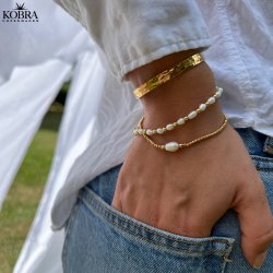 "Dixie" gold-plated bracelet with gold balls and freshwater pearl