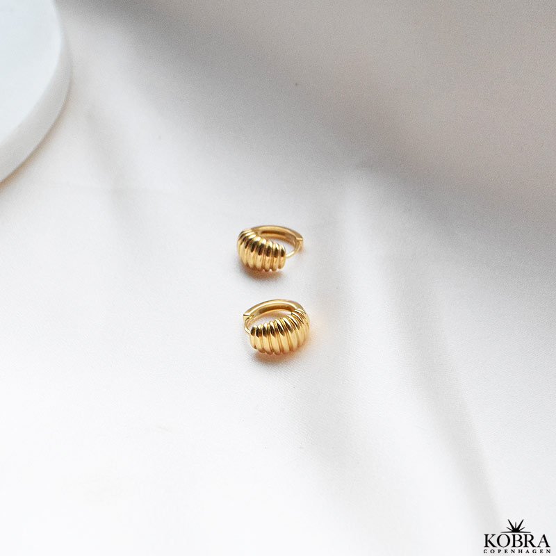 "Jenner" sm chunky guld reringe // hoops