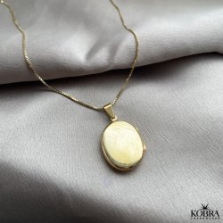 "Berthe" oval guld medaljon med livets tr 