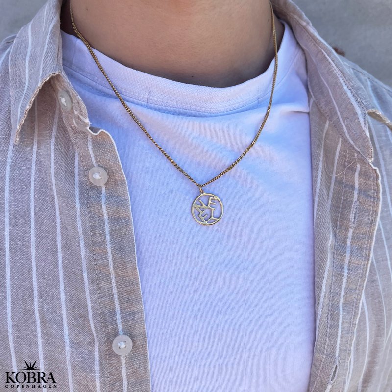 "Close to you" Hndlavet guld smykke med dine bogstaver til mnd