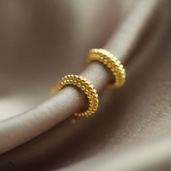 "Kajsa" sm guld hoops med guldknopper