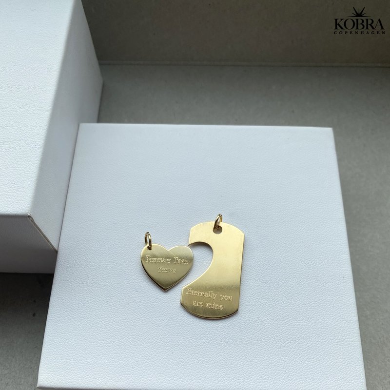 "You and Me" Dogtag i guld med guld hjerte inklusiv gravering
