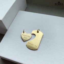 "You and Me" Dogtag i guld med guld hjerte inklusiv gravering
