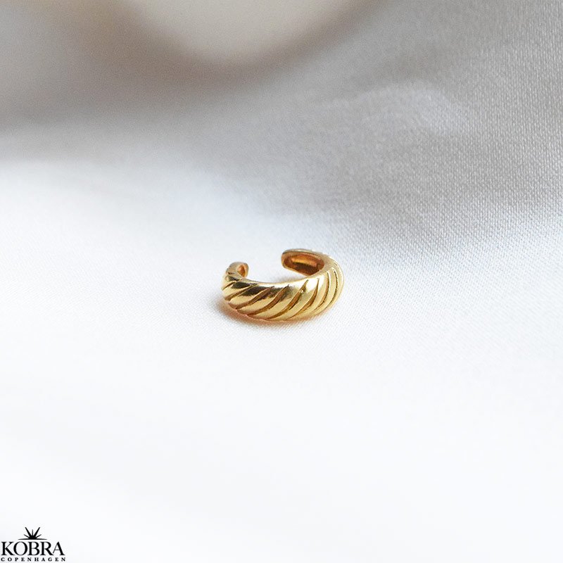 "Jenner" enkel earcuff i guld