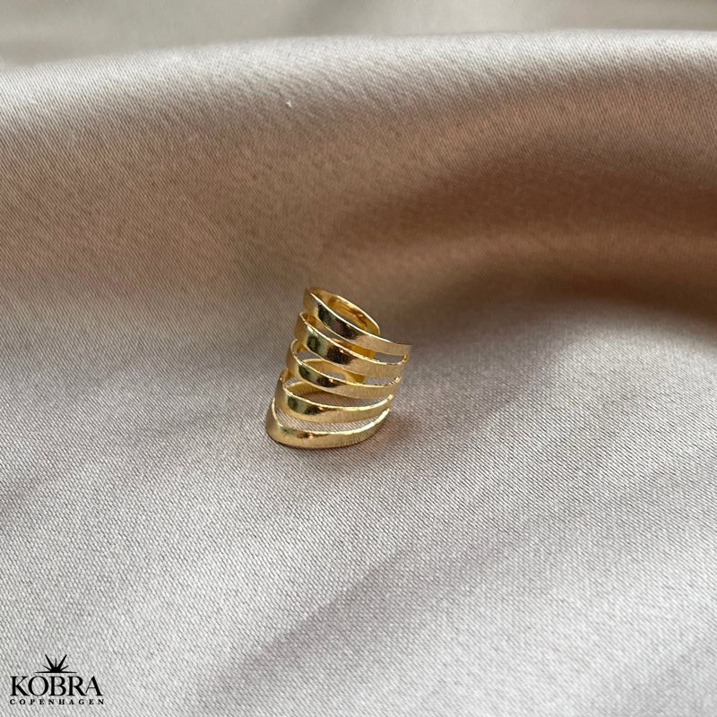 "Fay" Enkel earcuff i forgyldt 18 karat guld