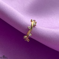 "Panama" earcuff med hvide sten i guld