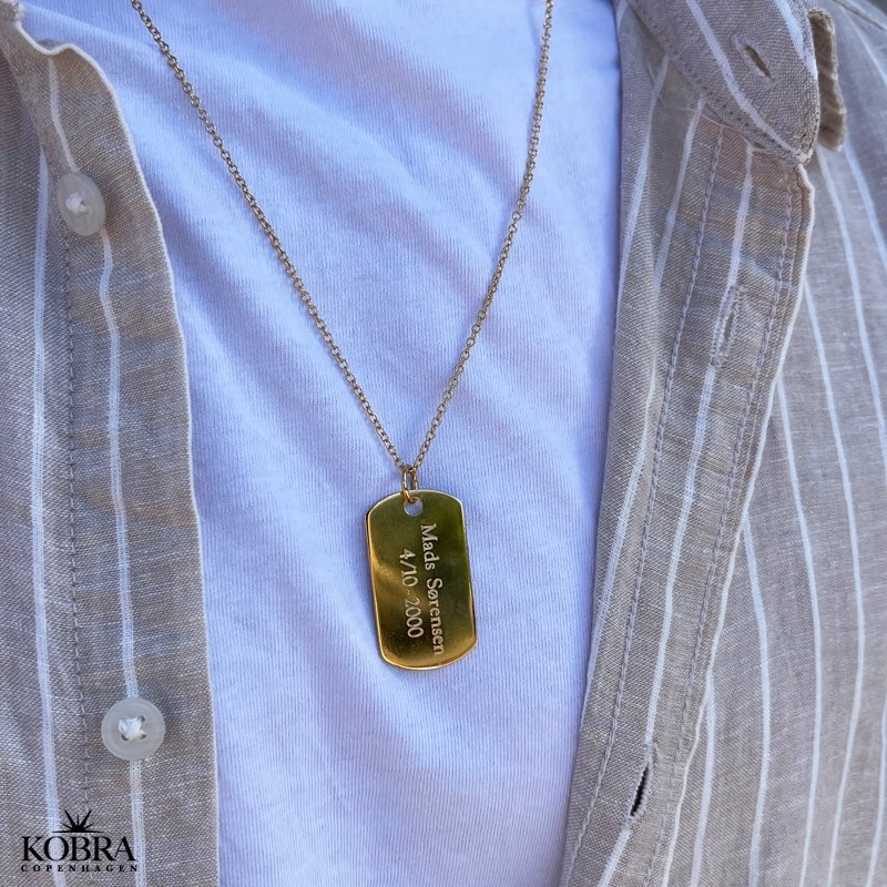 "Hector" Dogtag i guld (str. L) med personlig gravering, matteret r effekt