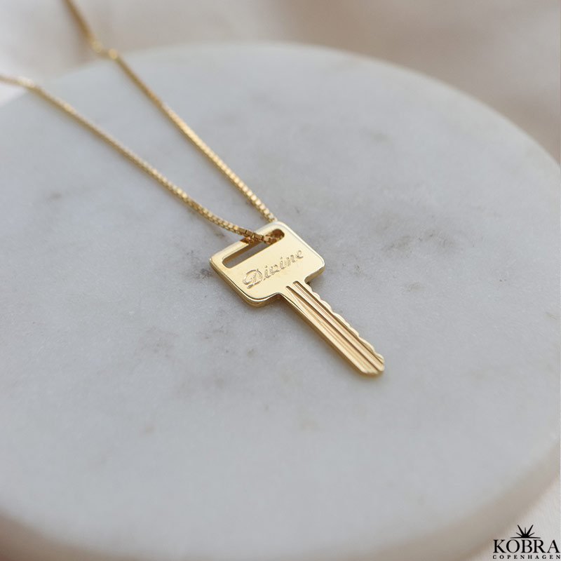 "Key To My Heart" guld ngle med personlig gravering