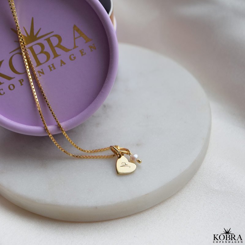 "Memories" gold heart necklace