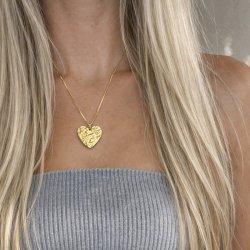 "Riannon" hammersl�et guld hjerte halsk�de