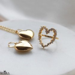 "Mikami" 18 carat gold-plated heart ring with white zirconia stones