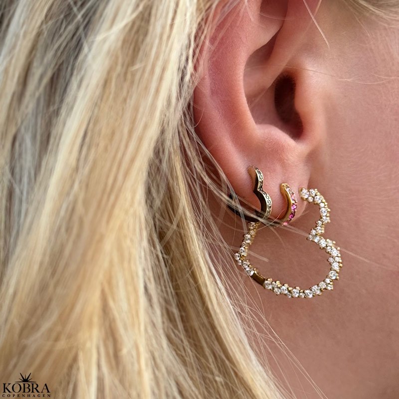 "Mikami" store guld hjerte reringe med hvide sten