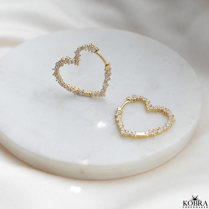 "Mikami" store guld hjerte reringe med hvide sten