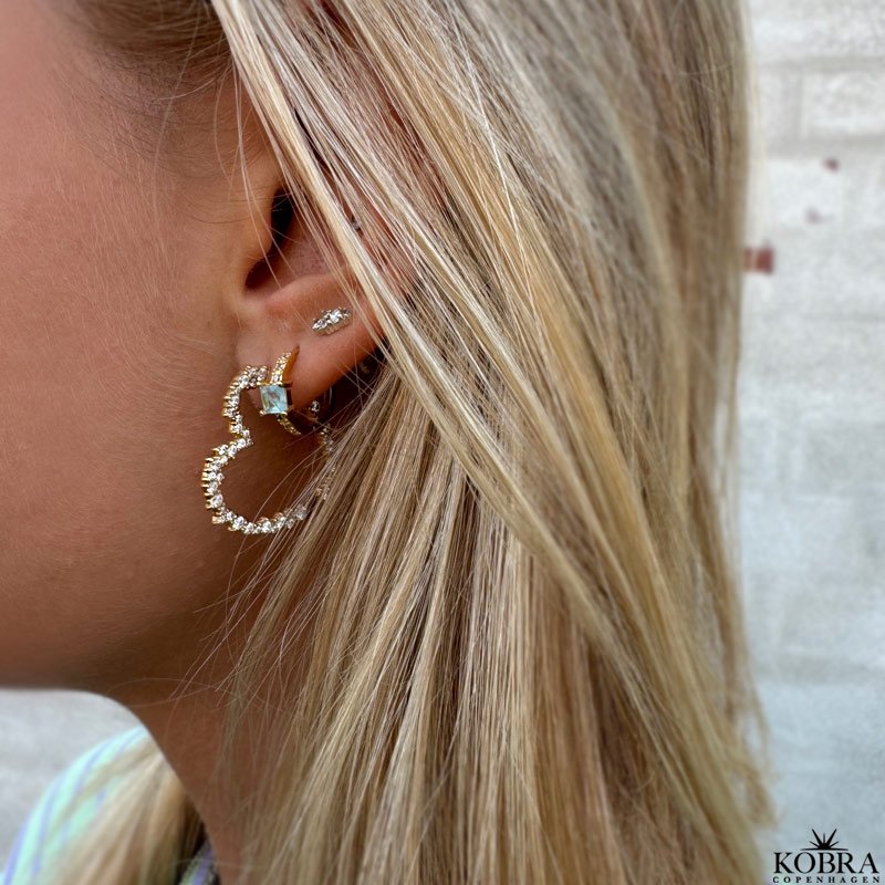 "Mikami" store guld hjerte reringe med hvide sten