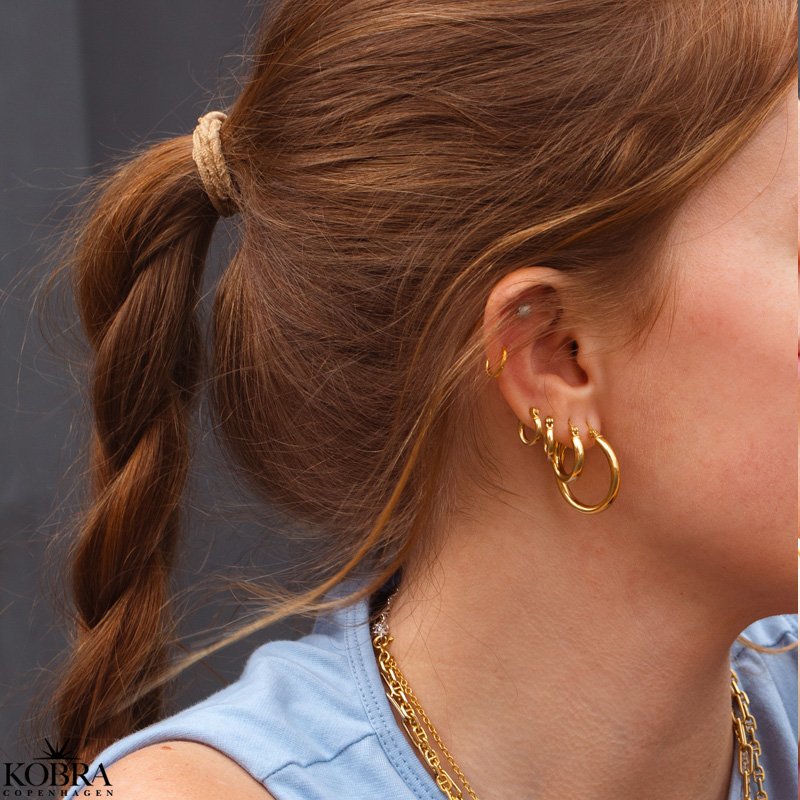 "Friday" large chunky guld hoops