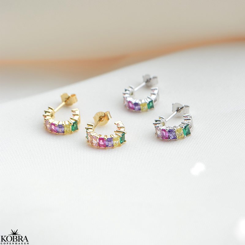 "Olivia" sm guld hoops med farvet zirkonia sten