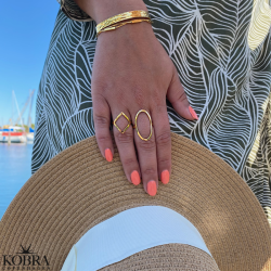 "Carr" 18 karat forgyldt enkel ring i firkantet design