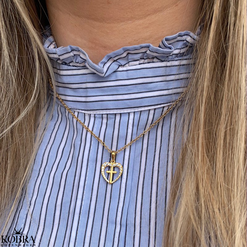 "Leah" guld hjerte kors halskde med hvide sten