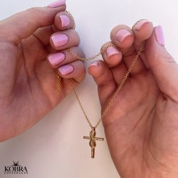 "Allana" 18 karat forgyldt kors halskde med Infinity