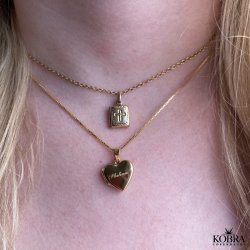 "Freedom" Firkantet 18kt forgylt medaljong med kryss