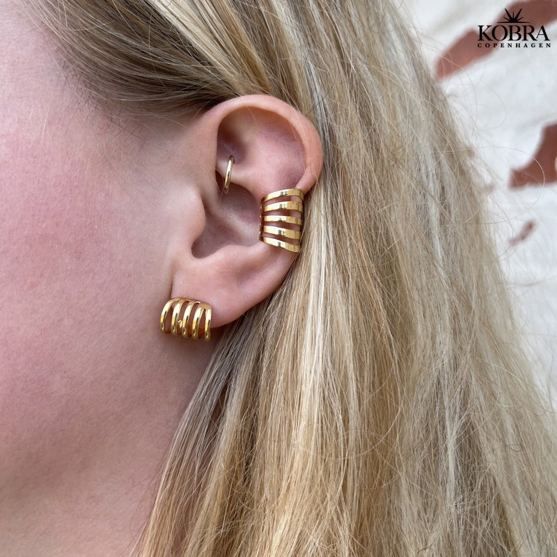 "Fay" Enkel earcuff i forgyldt 18 karat guld
