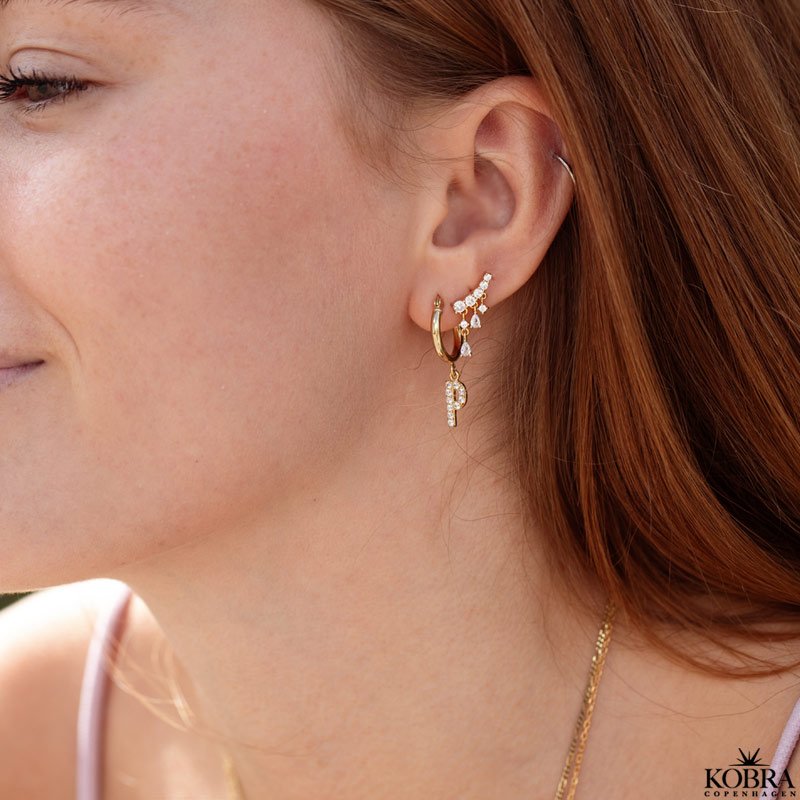 "Nora" gold earrings with hanging drop stones