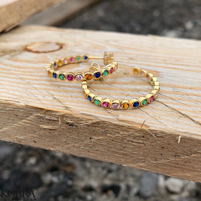 "Hawaii" 18 karat guldpläterade kreoler med färgad sten (large)