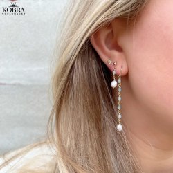 "Ellish" sm guldrestikker med bl aquamariner samt hvid ferskvandsperle